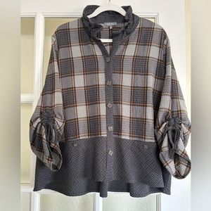 Habitat blouse. M.